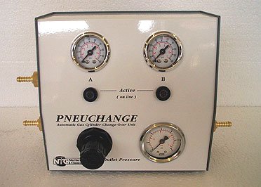 LEEC PNEU Automatic Change Over Unit for Two Cylinders (CO2 or N2)