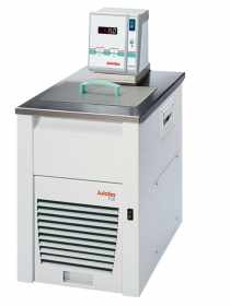 Julabo 9153632 F32-MA Refrigerated/Heating Circulator, -35 ... +200°C Working Temperature Range, 8 Litre Capacity