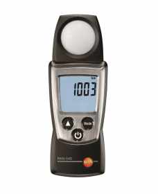 Testo 540 - Pocket Sized Light Intensity Lux Meter , Measuring 0 to 99999 Lux, Including protection cap, batteries and calibration protocol