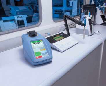Bellingham + Stanley  Digital Refractometer RFM900-T Refractometers, FDA Regulation 21 CFR Part 11 Approved